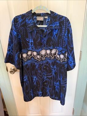 Breakdown vintage Blue & Black Skull-Stripe Short-Sleeve Button Shirt